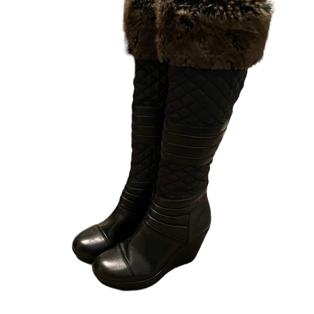 NWOT Guess black winter wedge boots - Picture 2 of 4